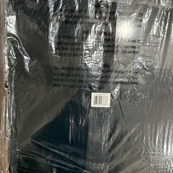 Christian Siriano Soft Gray Faux Fur Throw in Gift Box New - Picture 8 of 8